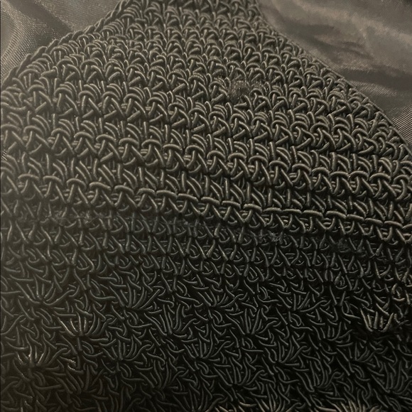 Carlo De Santiago Elegant Black Crochet Shoulder Bag - Picture 4 of 4